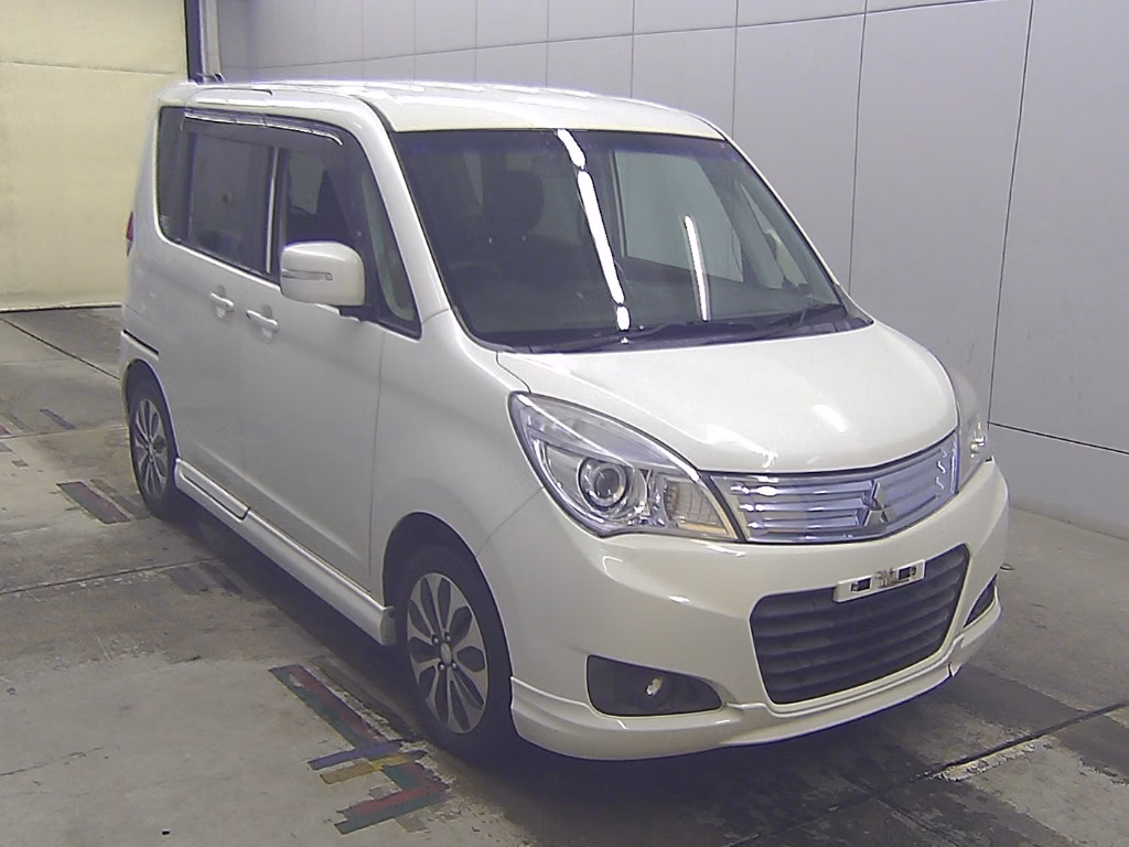 MITSUBISHI DELICA D:2