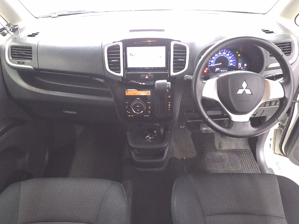 MITSUBISHI DELICA D:2