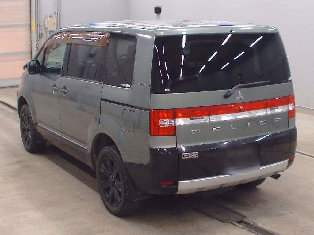 MITSUBISHI DELICA D:5