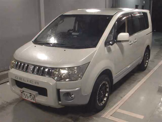 MITSUBISHI DELICA D:5