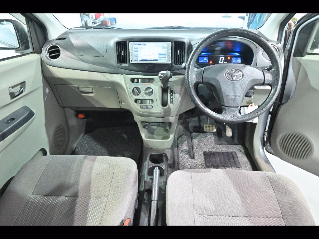 TOYOTA PIXIS EPOCH