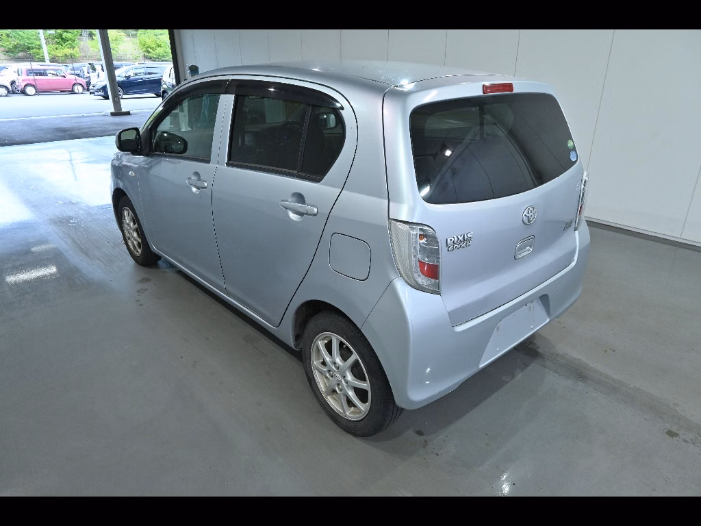 TOYOTA PIXIS EPOCH