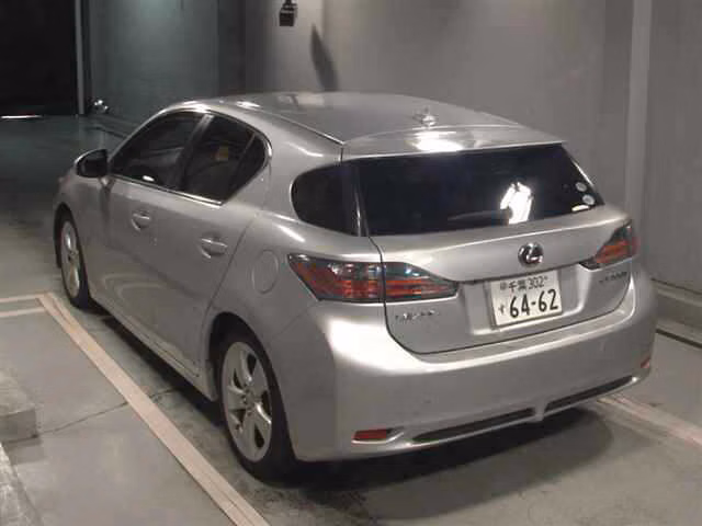 LEXUS CT200H