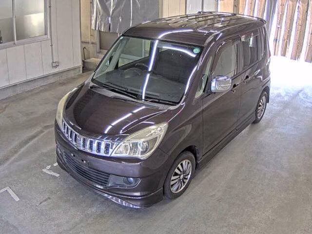 MITSUBISHI DELICA D:2