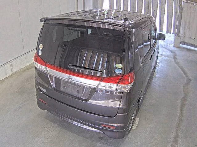 MITSUBISHI DELICA D:2