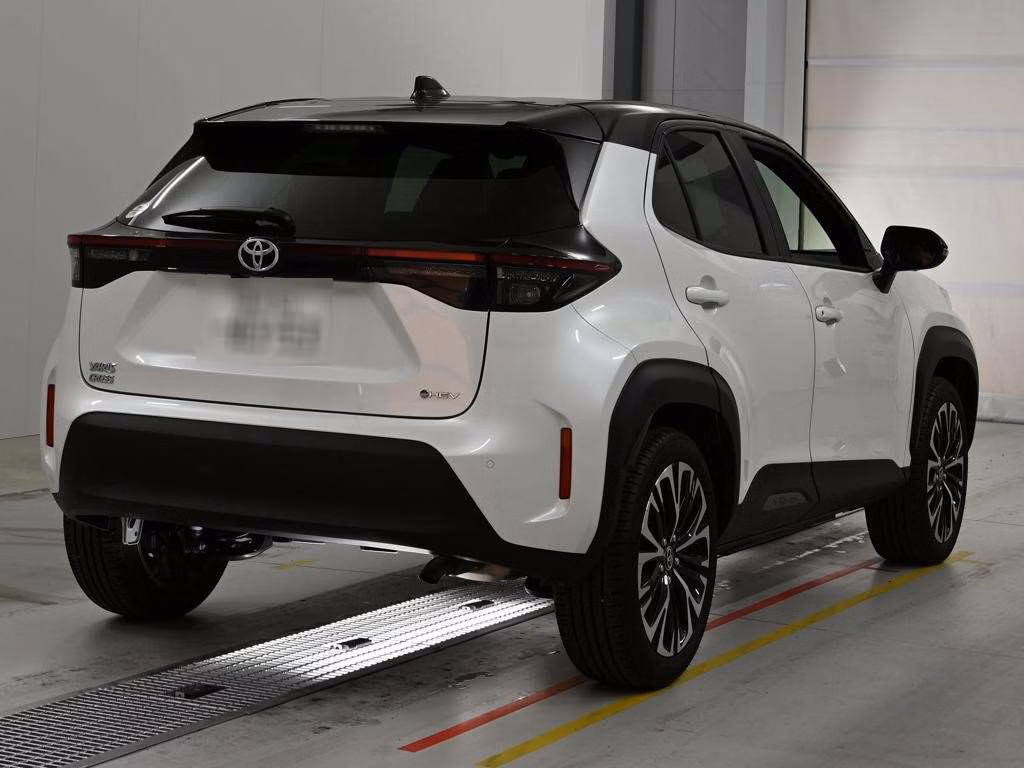 TOYOTA YARIS CROSS