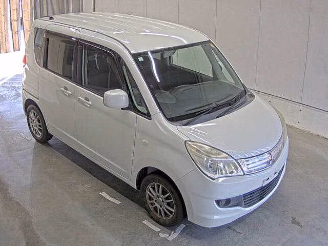 MITSUBISHI DELICA D:2