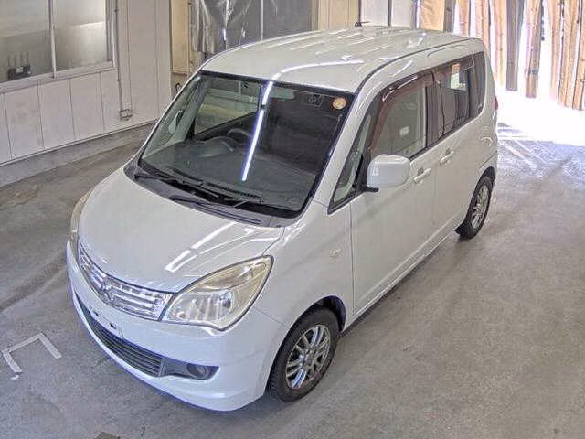 MITSUBISHI DELICA D:2