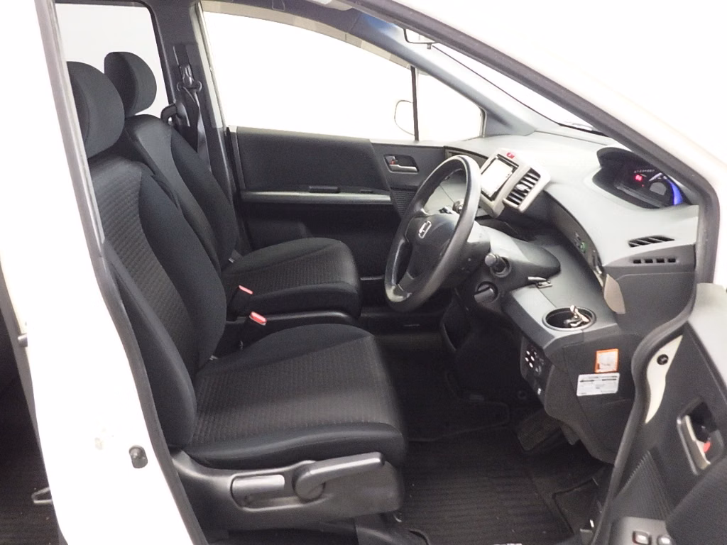 HONDA FREED SPIKE