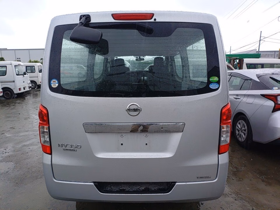 NISSAN NV350 CARAVAN