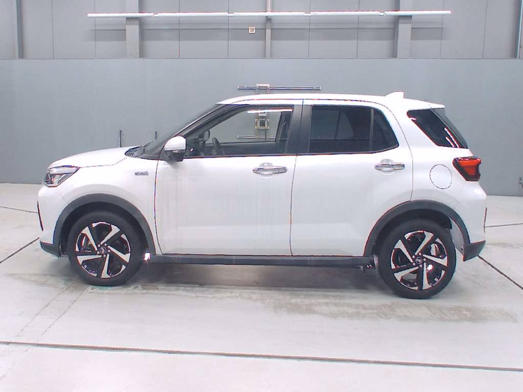 DAIHATSU ROCKY