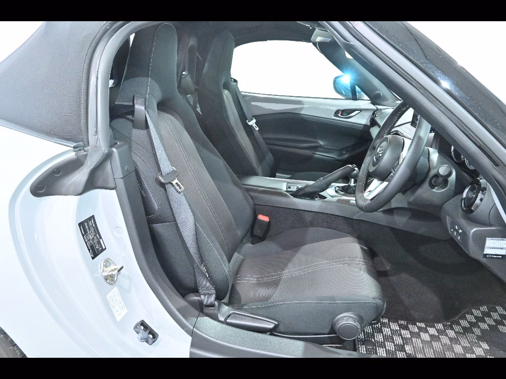 MAZDA ROADSTER