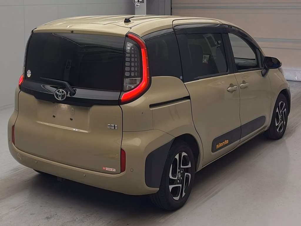 TOYOTA SIENTA