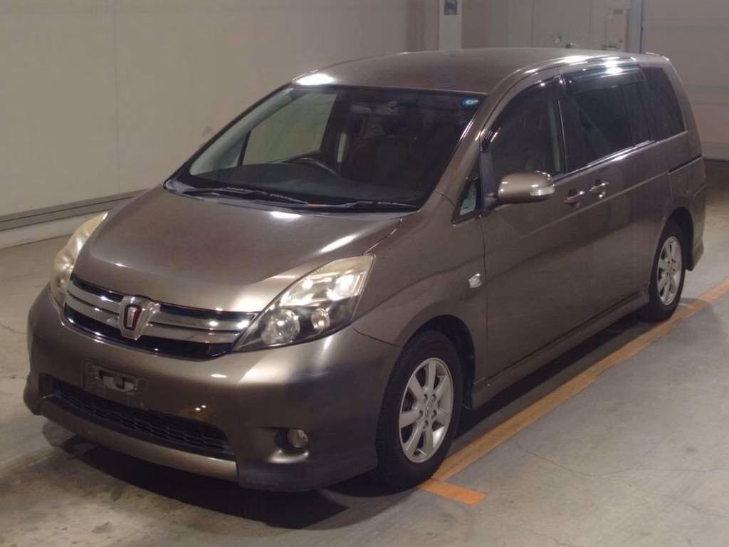 TOYOTA ISIS