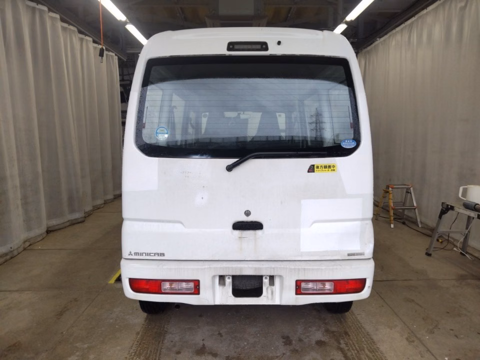 MITSUBISHI MINICAB