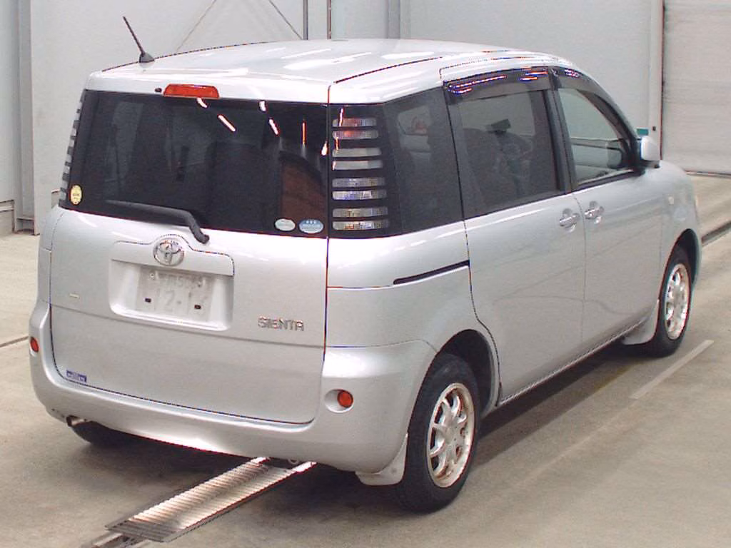 TOYOTA SIENTA