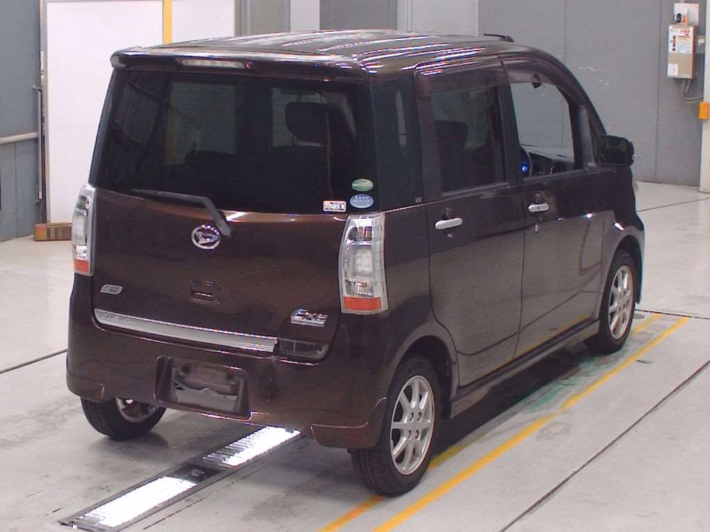 DAIHATSU TANTO EXE