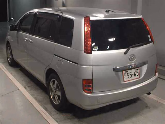 TOYOTA ISIS