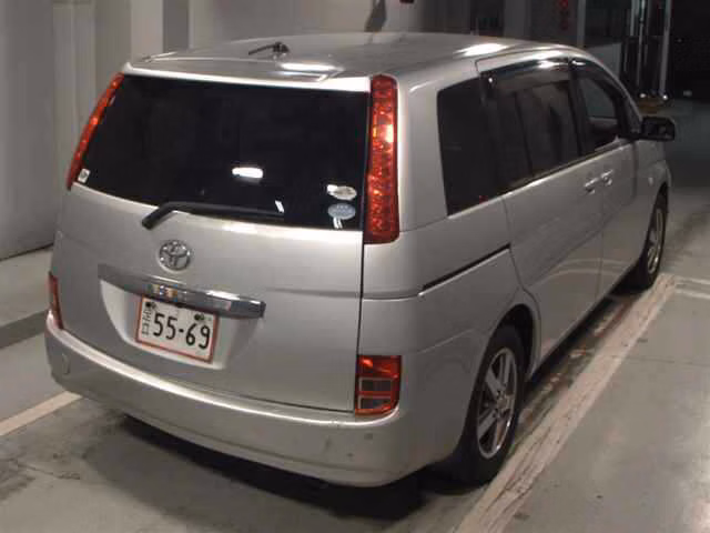 TOYOTA ISIS