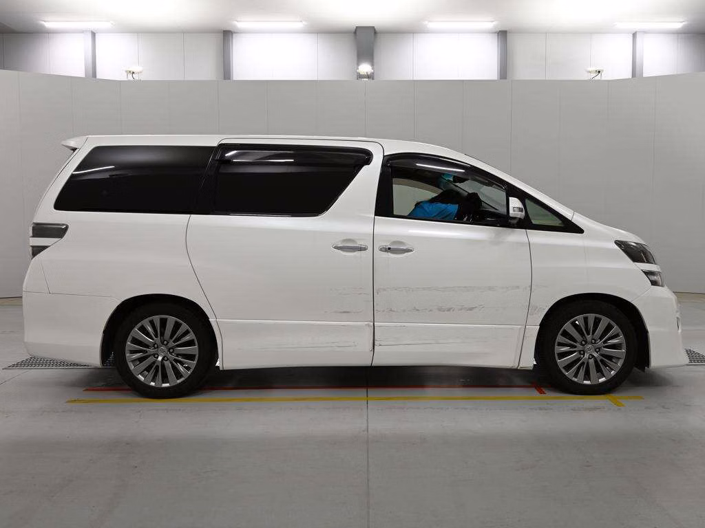 TOYOTA VELLFIRE
