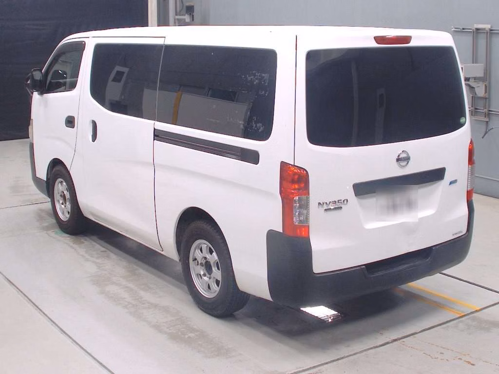 NISSAN NV350 CARAVAN