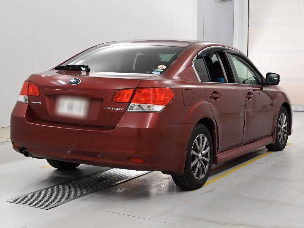 SUBARU LEGACY B4