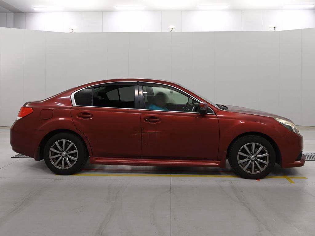 SUBARU LEGACY B4