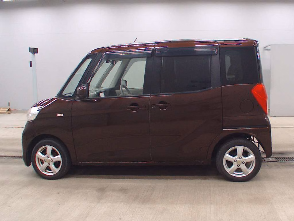 MITSUBISHI EK SPACE