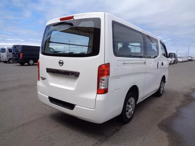 NISSAN NV350 CARAVAN