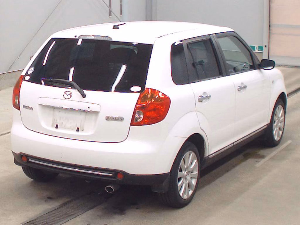 MAZDA VERISA