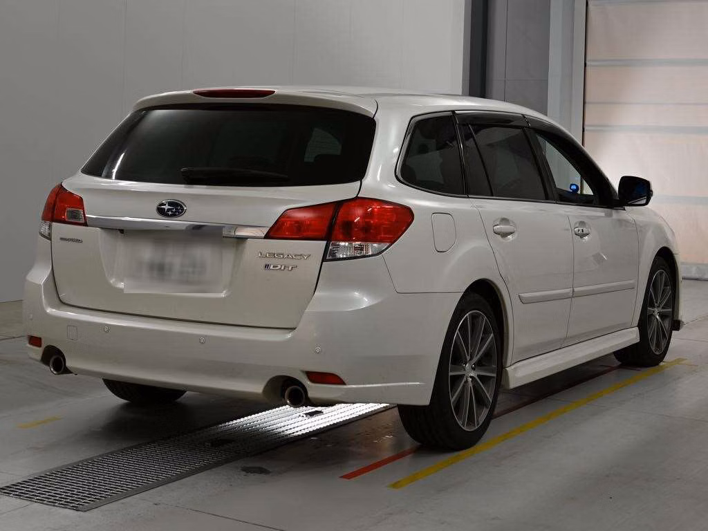 SUBARU LEGACY