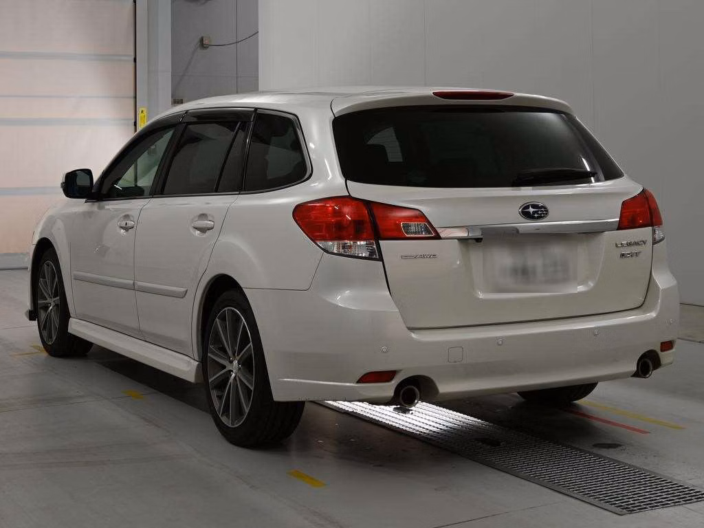 SUBARU LEGACY
