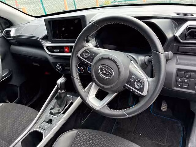 DAIHATSU ROCKY