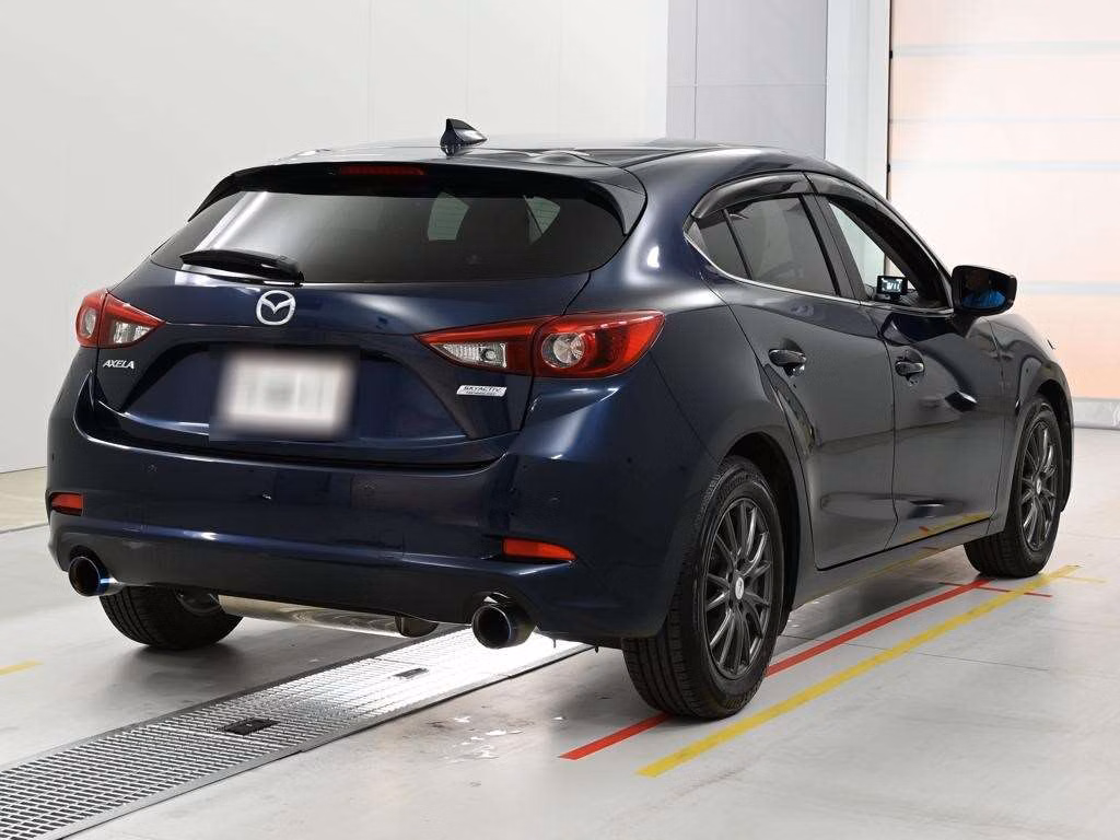 MAZDA AXELA