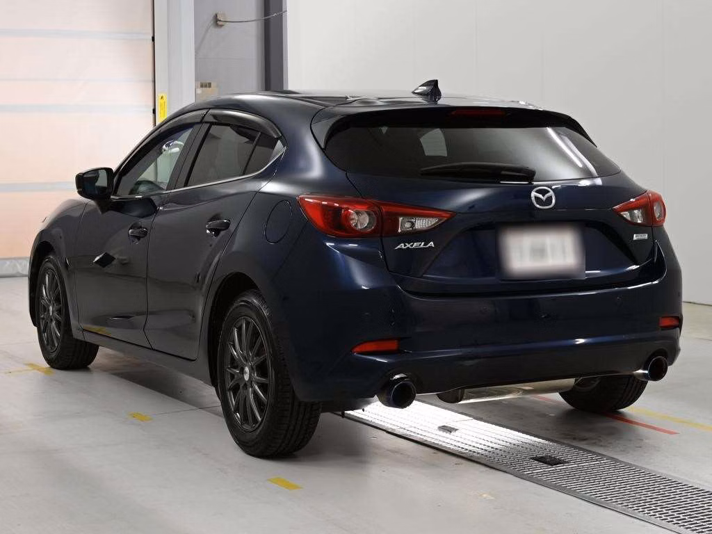 MAZDA AXELA