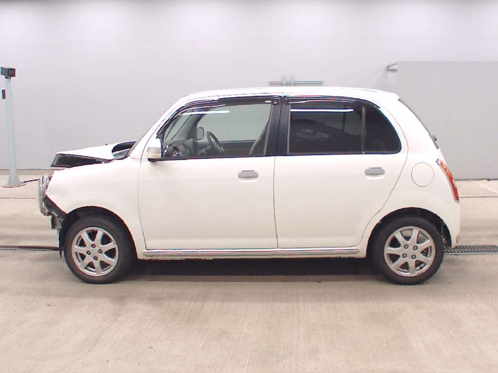 DAIHATSU MIRA GINO