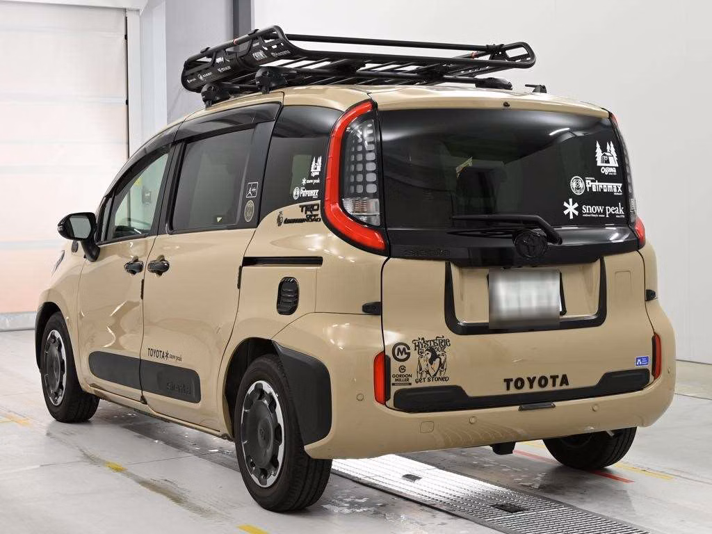 TOYOTA SIENTA