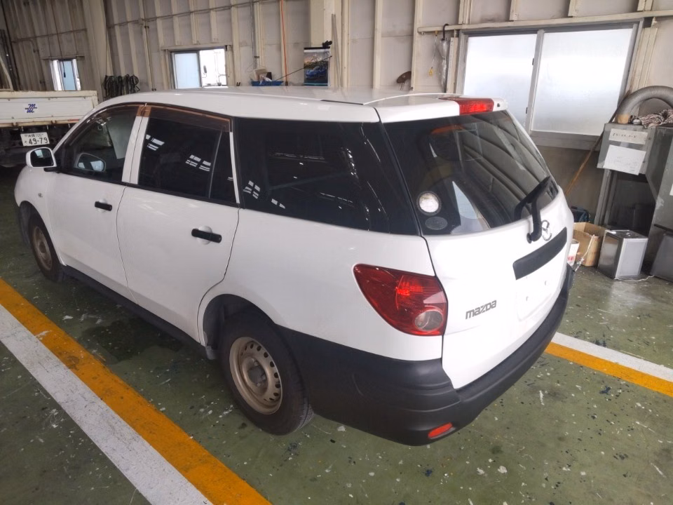 MAZDA FAMILIA