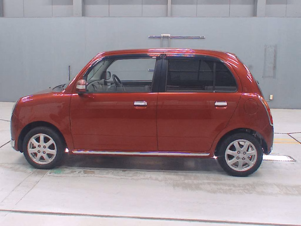 DAIHATSU MIRA GINO