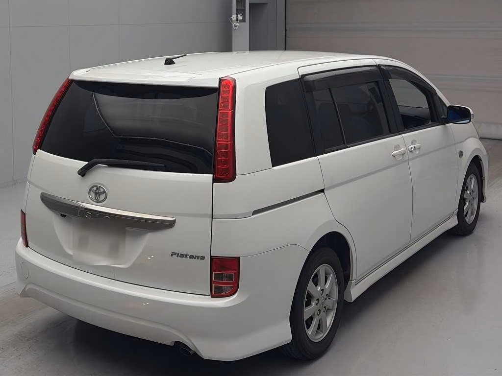 TOYOTA ISIS