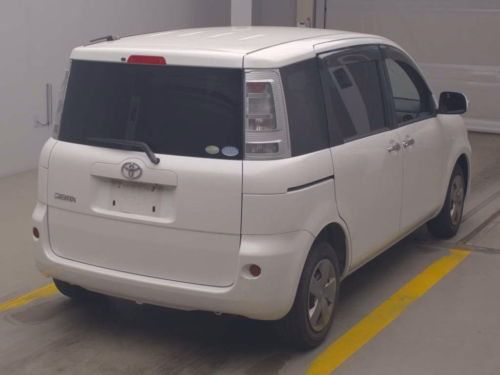 TOYOTA SIENTA