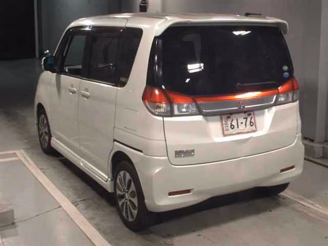 MITSUBISHI DELICA D:2