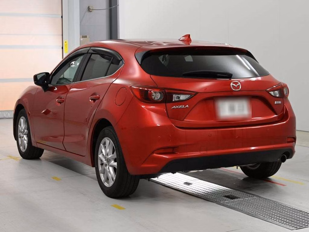 MAZDA AXELA