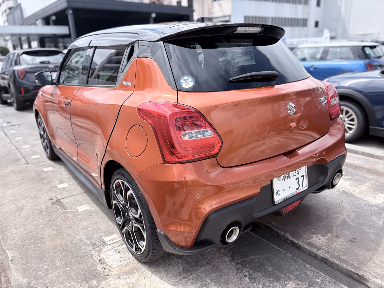 SUZUKI SWIFT