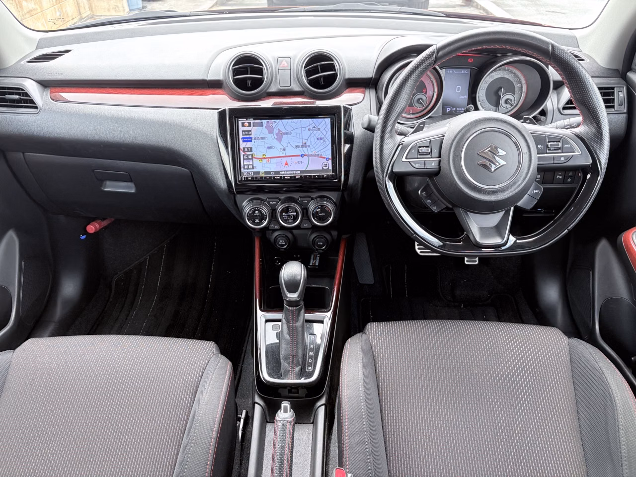 SUZUKI SWIFT