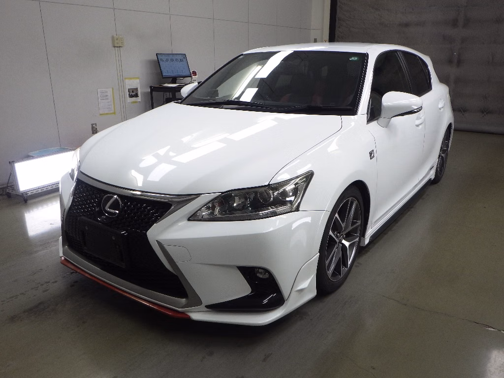 LEXUS CT200H