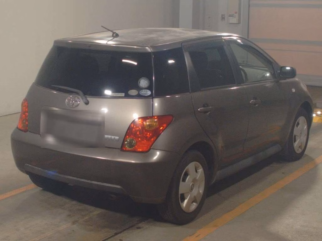 TOYOTA IST