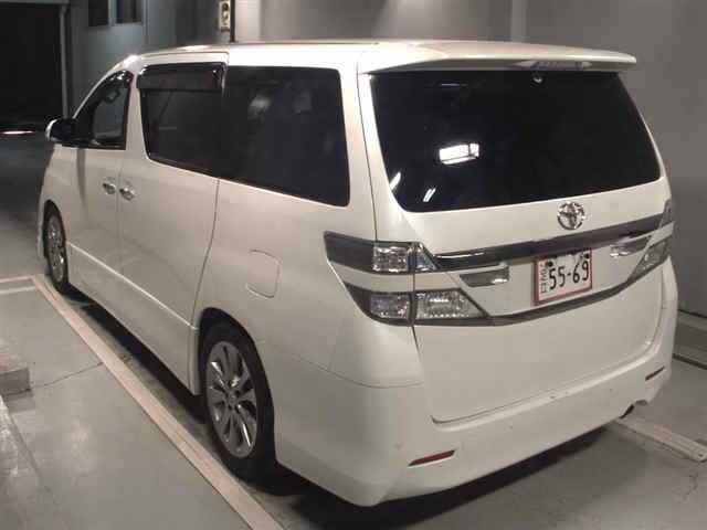 TOYOTA VELLFIRE