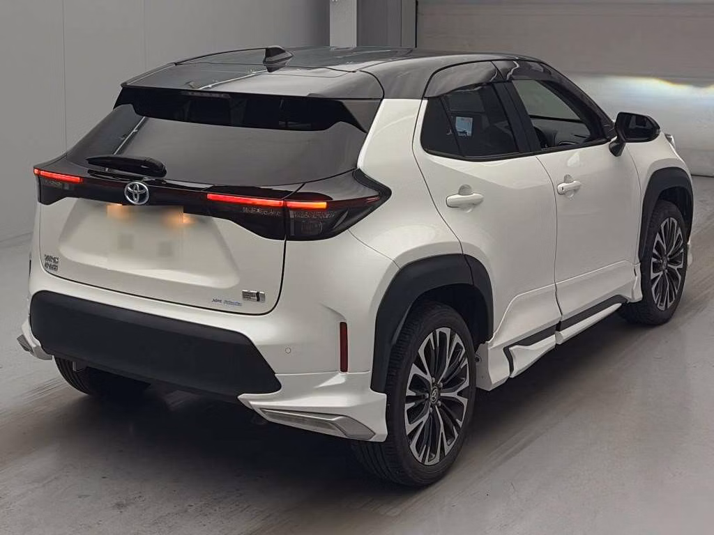 TOYOTA YARIS CROSS