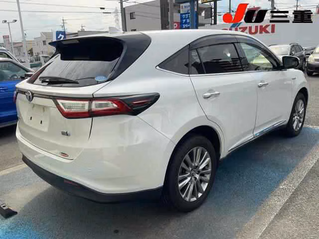 TOYOTA HARRIER